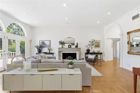 950 Hampton, Arcadia, CA 91006