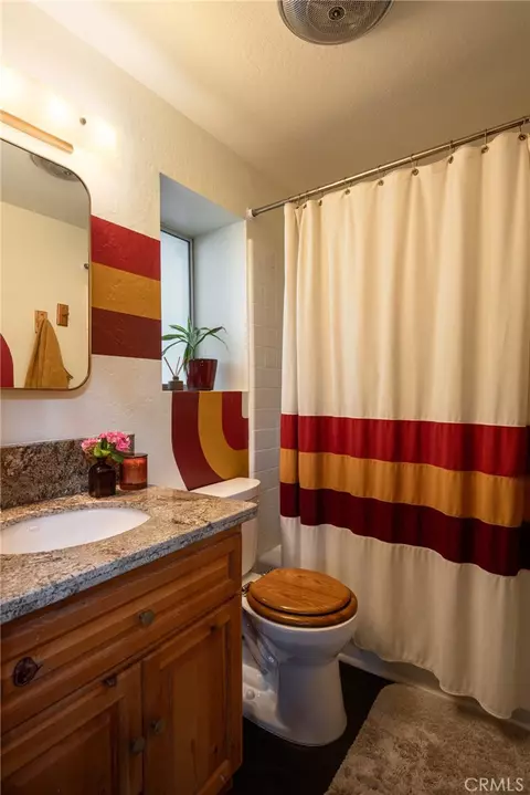 Bath - 459 Pioneer, Lake Arrowhead, CA 92352 photo 4 of 4