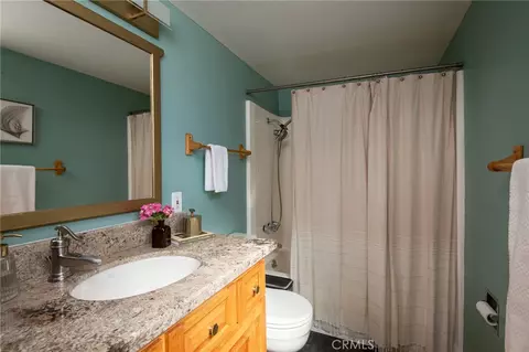 Bath - 459 Pioneer, Lake Arrowhead, CA 92352 photo 2 of 4