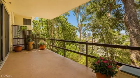 Exterior - 395 Cliff Dr #106, Pasadena, CA 91107 photo 9 of 15