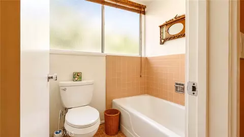 Bath - 395 Cliff Dr #106, Pasadena, CA 91107 photo 2 of 2