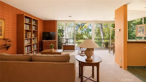 Living - 395 Cliff Dr #106, Pasadena, CA 91107 photo 4 of 4