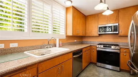 Kitchen - 395 Cliff Dr #106, Pasadena, CA 91107 photo 1 of 4