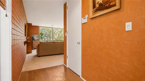 Entry Way - 395 Cliff Dr #106, Pasadena, CA 91107 photo 3 of 3