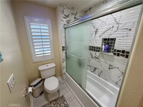 Bath - 13538 Applegate Ct, Rancho Cucamonga, CA 91739 photo 4 of 4