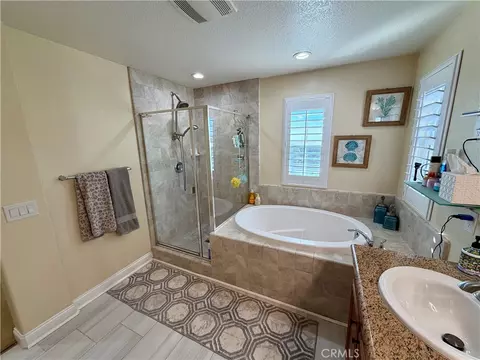 Bath - 13538 Applegate Ct, Rancho Cucamonga, CA 91739 photo 3 of 4
