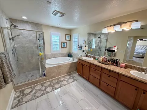 Bath - 13538 Applegate Ct, Rancho Cucamonga, CA 91739 photo 2 of 4