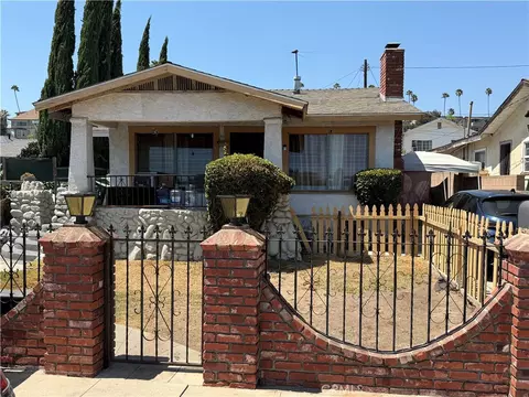 211 Chestnut, Los Angeles, CA 90042