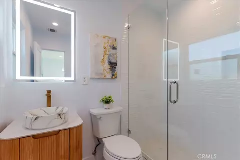 Bath - 8363 Palais, Stanton, CA 90680 photo 3 of 3