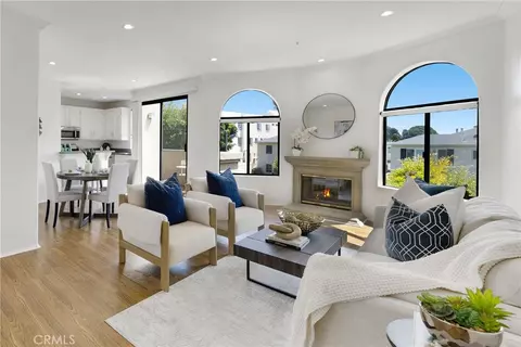1541 S Bedford #205, Los Angeles, CA 90035