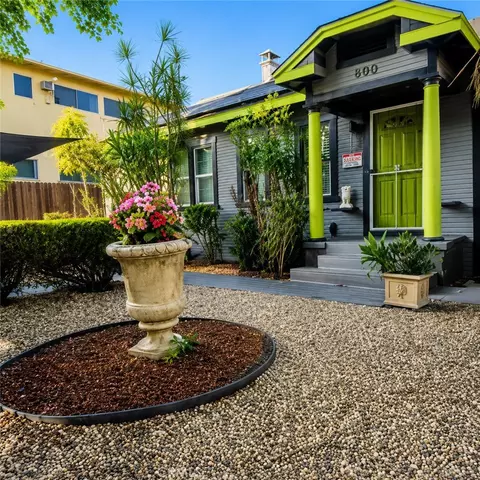 800 N Hobart, Los Angeles, CA 90029