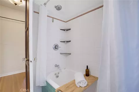 Bath - 2240 Pine Ave, Long Beach, CA 90806 photo 2 of 2