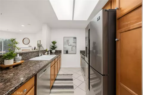 Kitchen - 501 E Del Mar Blvd #109, Pasadena, CA 91101 photo 1 of 3