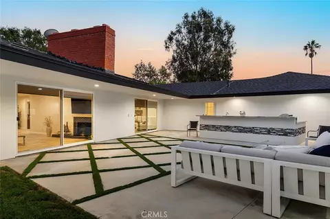 Exterior - 3301 Vickers, Glendale, CA 91208 photo 17 of 18
