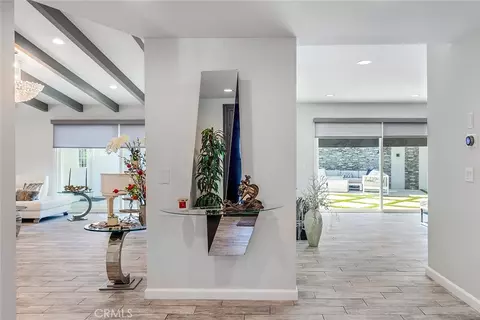 Entry Way - 3301 Vickers, Glendale, CA 91208 photo 2 of 2