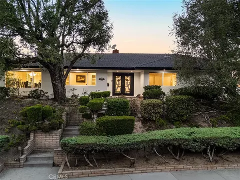 Exterior - 3301 Vickers, Glendale, CA 91208 photo 10 of 18