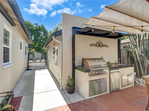 Exterior - 367 Eaton Dr, Pasadena, CA 91107 photo 11 of 13