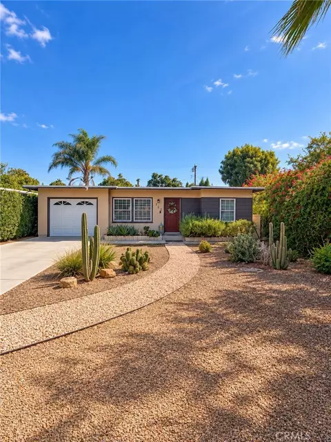 122 E De Anza Cir, Ontario, CA 91761