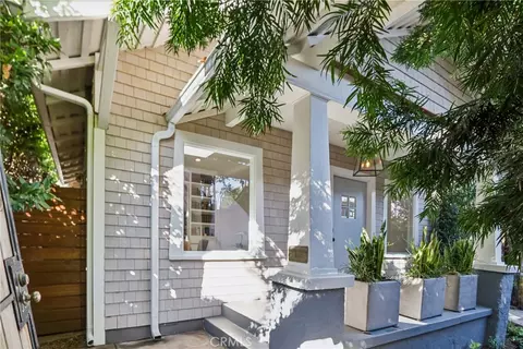 8863 Cynthia St, West Hollywood, CA 90069