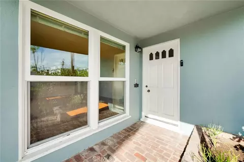 Exterior - 5320 E Broadway, Long Beach, CA 90803 photo 2 of 6