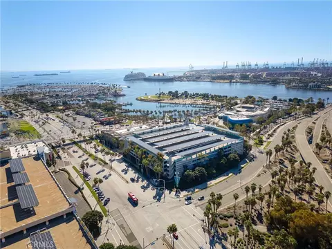 Exterior - 400 W Ocean, Long Beach, CA 90802 photo 3 of 4