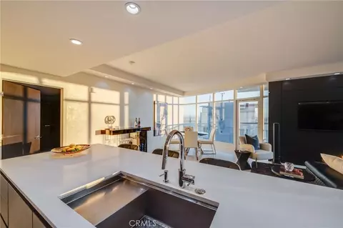 Kitchen - 400 W Ocean, Long Beach, CA 90802 photo 9 of 9