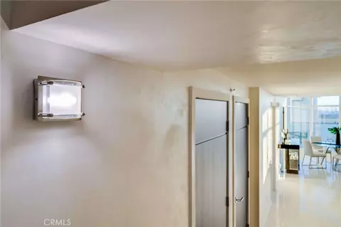 Entry Way - 400 W Ocean, Long Beach, CA 90802 photo 4 of 4