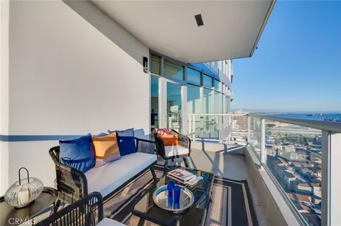 Exterior - 400 W Ocean, Long Beach, CA 90802 photo 1 of 4