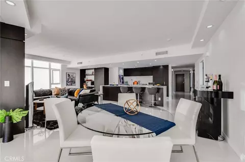 Dining - 400 W Ocean, Long Beach, CA 90802 photo 1 of 1