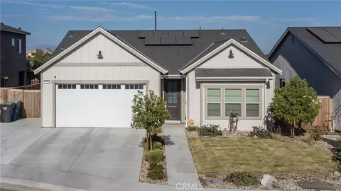3510 Oak Lake Ln, Shafter, CA 93263