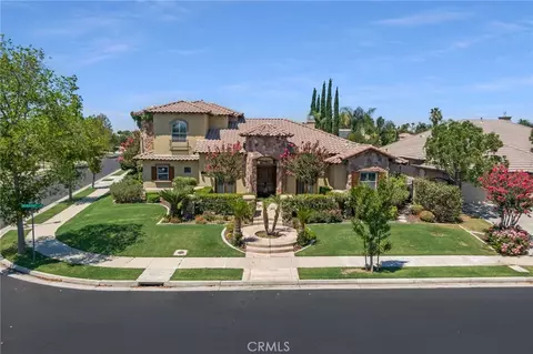 12716 Bickerstaff Dr, Bakersfield, CA 93311
