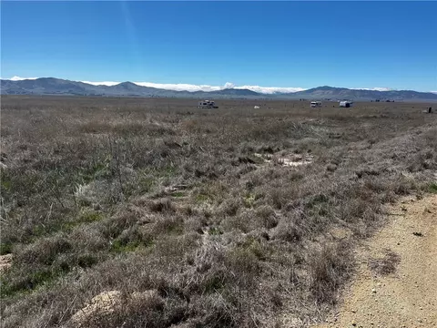 0 Choctaw Trl, Santa Margarita, CA 93453