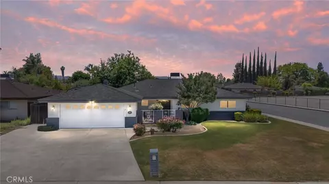 5411 Warwick Pl, Bakersfield, CA 93309