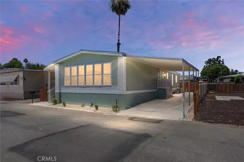 137 Fernwood Ln, Bakersfield, CA 93308