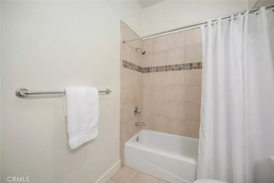 Bath - 615 Sweet Donna Pl, Nipomo, CA 93444 photo 5 of 7