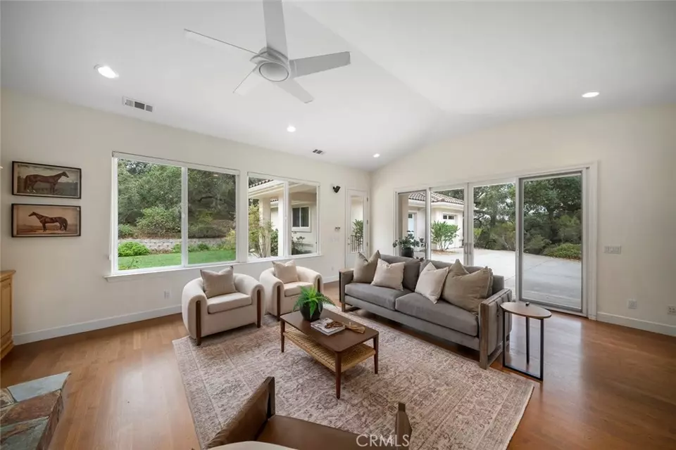 Living - 615 Sweet Donna Pl, Nipomo, CA 93444 photo 2 of 8