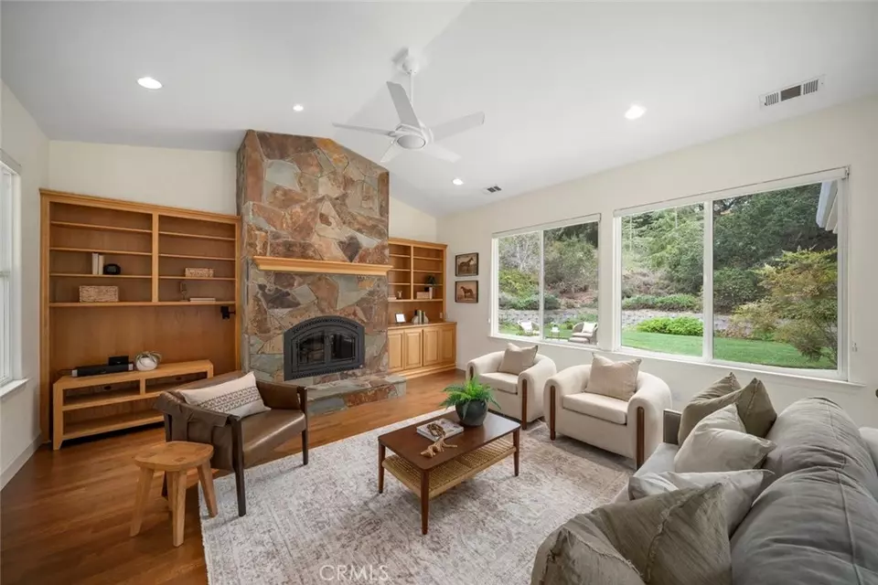 Living - 615 Sweet Donna Pl, Nipomo, CA 93444 photo 3 of 8