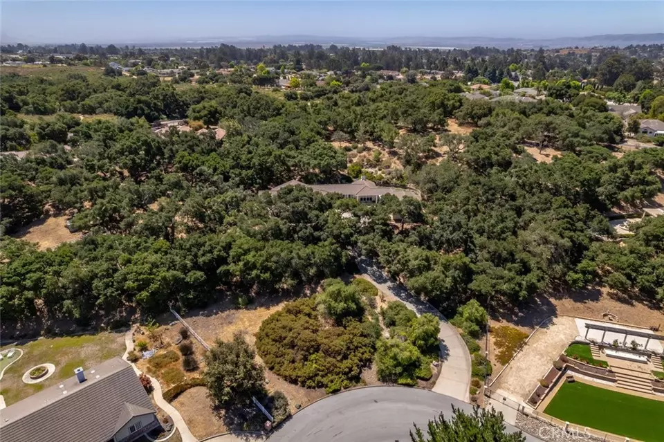 View/Area - 615 Sweet Donna Pl, Nipomo, CA 93444 photo 2 of 13
