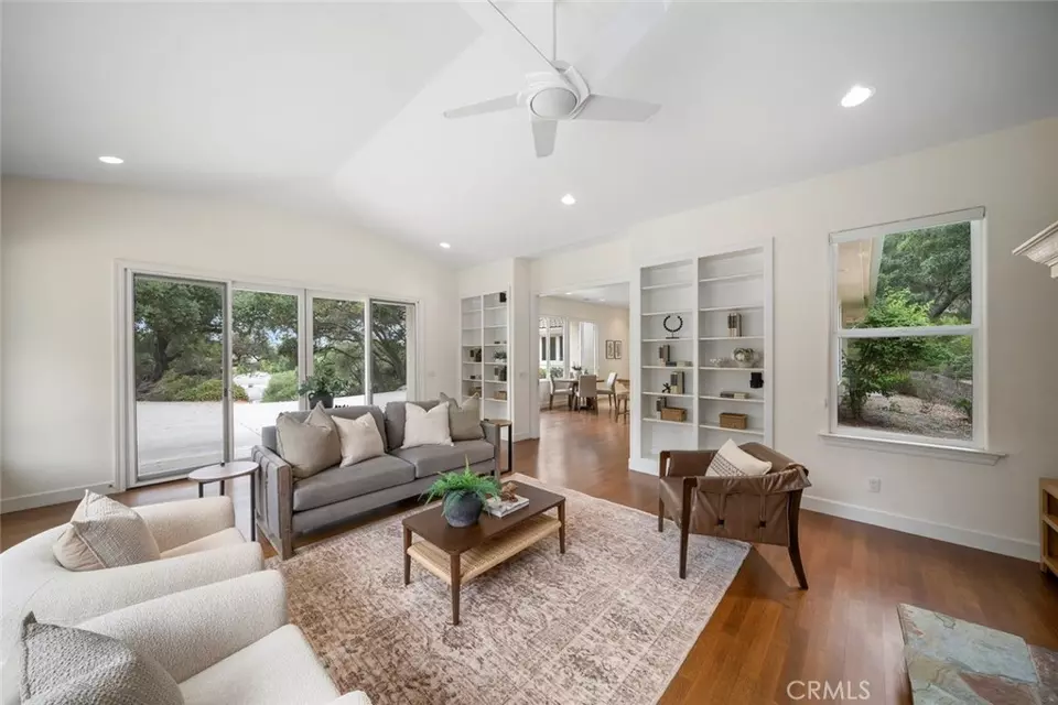 Living - 615 Sweet Donna Pl, Nipomo, CA 93444 photo 4 of 8
