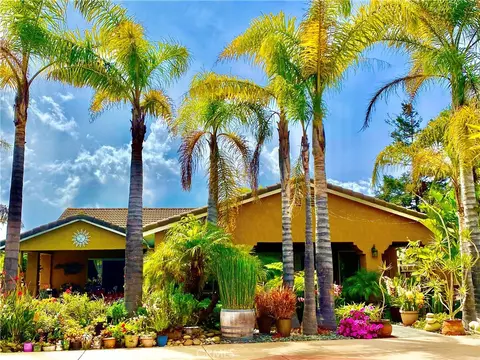 527 San Antonio Dr, Santa Maria, CA 93455