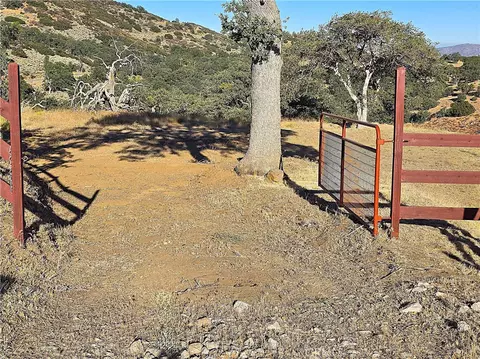 0 Zurich Dr, Tehachapi, CA 93561 photo 13