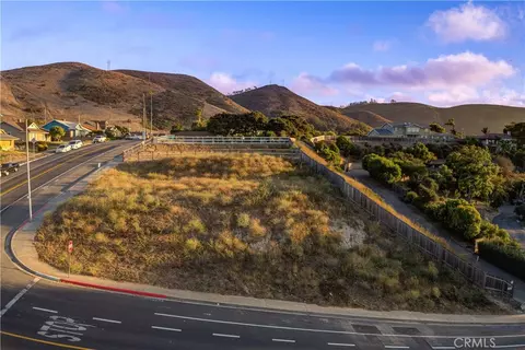 209 S 7th St, Lompoc, CA 93436 photo 3
