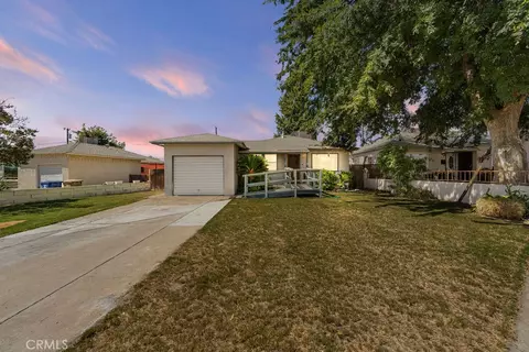 1921 Esther, Bakersfield, CA 93308