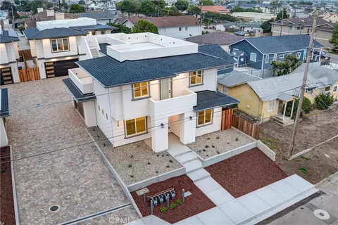 238 N 7th St, Grover Beach, CA 93433