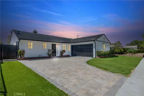 7927 Zelzah, Reseda, CA 91335