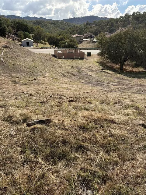 2480 Sand Hbr, Paso Robles, CA 93446