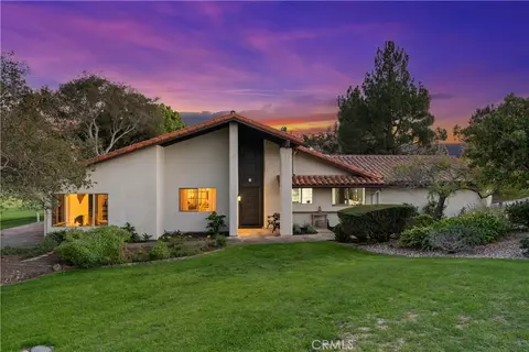 52 Stanford Cir, Lompoc, CA 93436