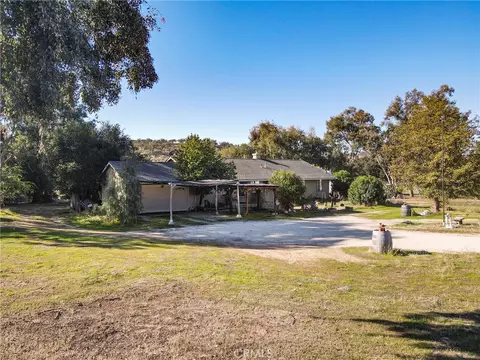 Exterior - 5920 Lone Pine Pl, Paso Robles, CA 93446 photo 1 of 5