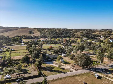 View/Area - 5920 Lone Pine Pl, Paso Robles, CA 93446 photo 1 of 4