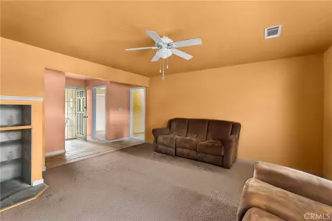Living - 5920 Lone Pine Pl, Paso Robles, CA 93446 photo 2 of 2